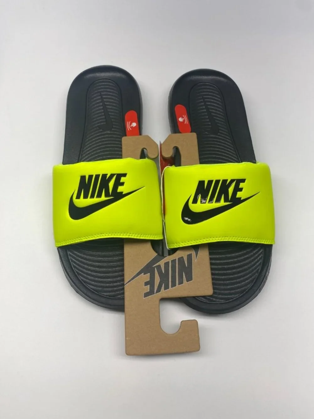 Nike Victori One Slides Sandals Slipper Black Volt Yellow Men's Sz 8 CN9675-015